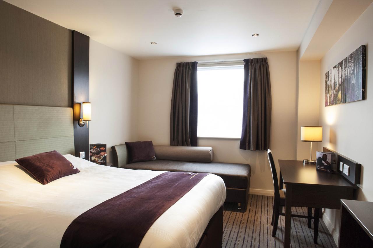 Premier Inn London Holborn חדר תמונה