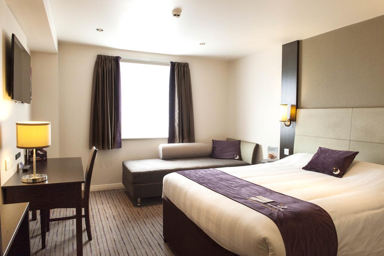 Premier Inn London Holborn חדר תמונה